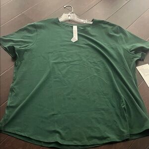 lululemon athletica Green Short Sleeve Tee